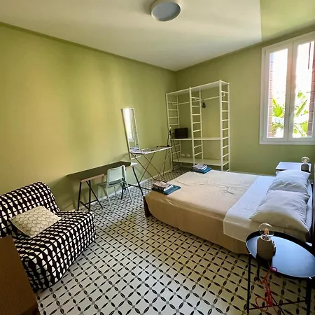 The Trainmans Apartment